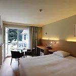 Du Vieux Cedre, Enghien-belgique Otel 4*