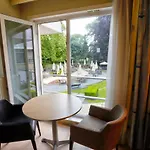 Du Vieux Cedre, Enghien-belgique Otel