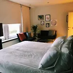Otel Du Vieux Cedre, Enghien-belgique 4*