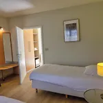 Du Vieux Cedre, Enghien-belgique Enghien
