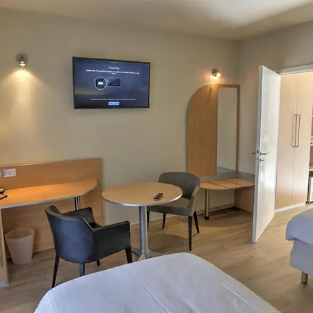 Hotel Du Vieux Cedre, Enghien-belgique