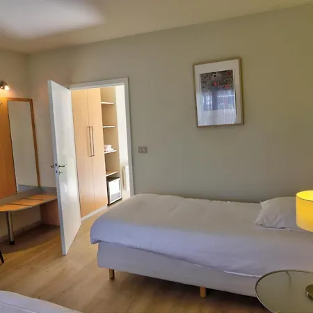 Du Vieux Cedre Enghien