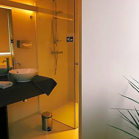 Du Vieux Cedre, Enghien-belgique 4*