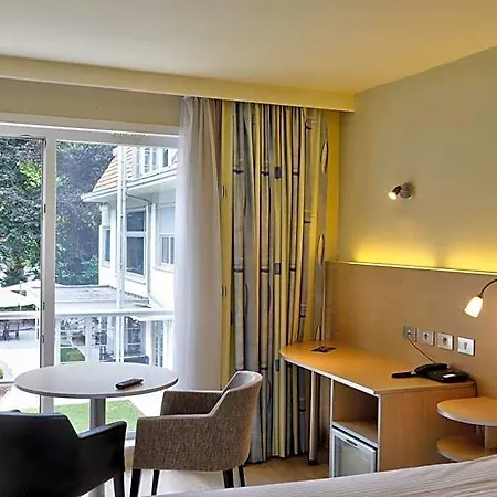 Du Vieux Cedre, Enghien-belgique 4*