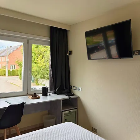Du Vieux Cedre, Enghien-belgique 4*