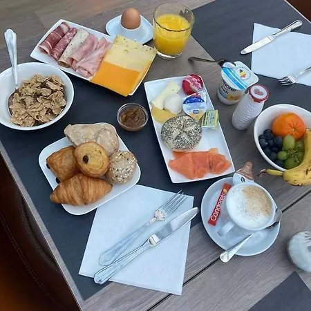 Du Vieux Cedre, Enghien-belgique