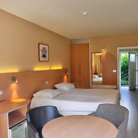 Du Vieux Cedre, Enghien-belgique Ξενοδοχείο 4*