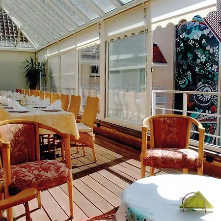 Du Vieux Cedre, Enghien-belgique