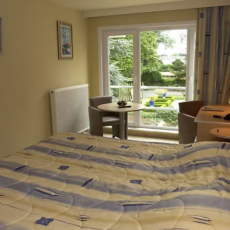 Du Vieux Cedre, Enghien-belgique Enghien