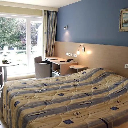 Du Vieux Cedre Hotel Enghien