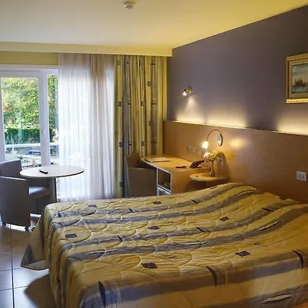Hotel Du Vieux Cedre, Enghien-belgique