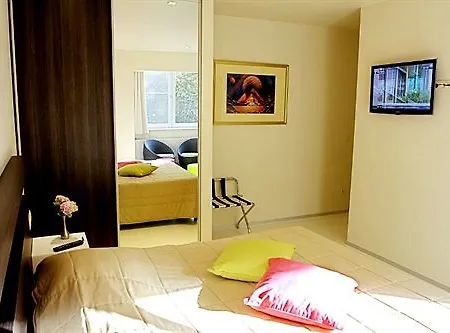 Du Vieux Cedre, Enghien-belgique Otel