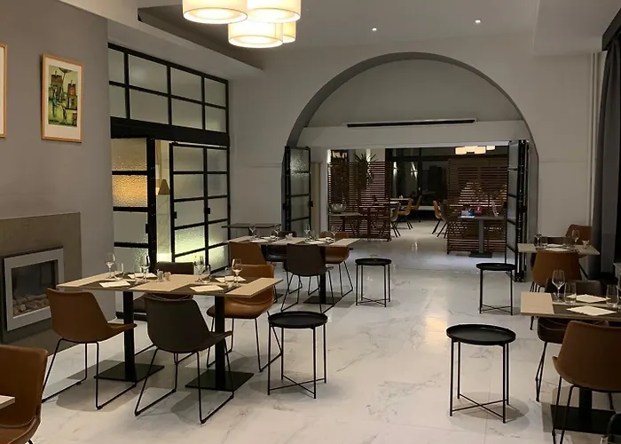 Hotel Du Vieux Cedre, Enghien-belgique