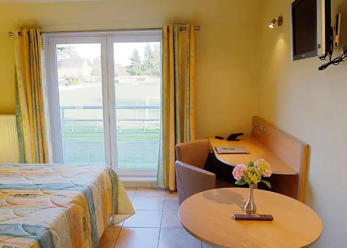 Du Vieux Cedre, Enghien-belgique 4* Enghien